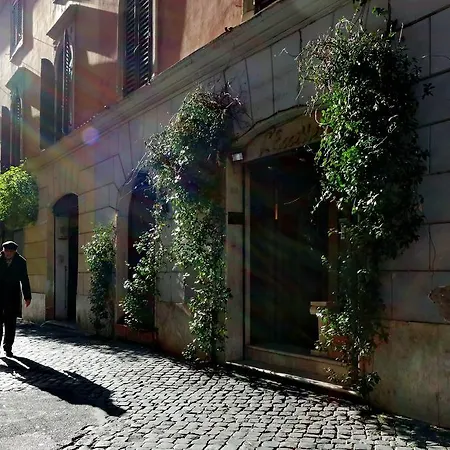 Piazza Capponi *
