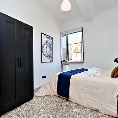 Apartment Piazza Capponi Rome