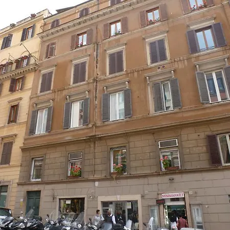 Domus Spagna Capo Le Case 3*
