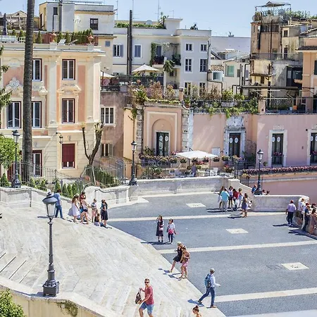 Royal Trinita Dei Monti Hotel 4*