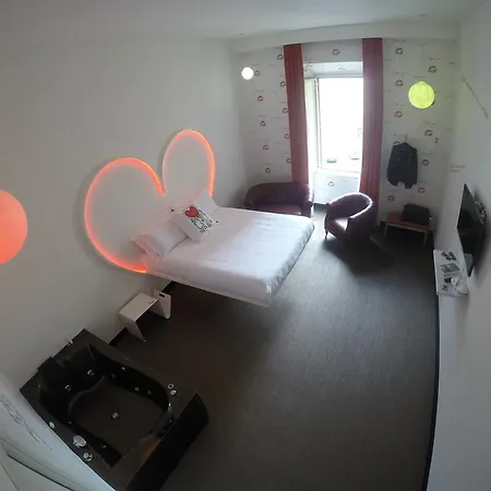 게스트하우스 Irooms Jacuzzi 2*