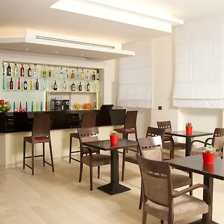 Hotel Occidental Aurelia
