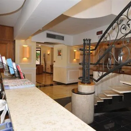 Hotel Executive