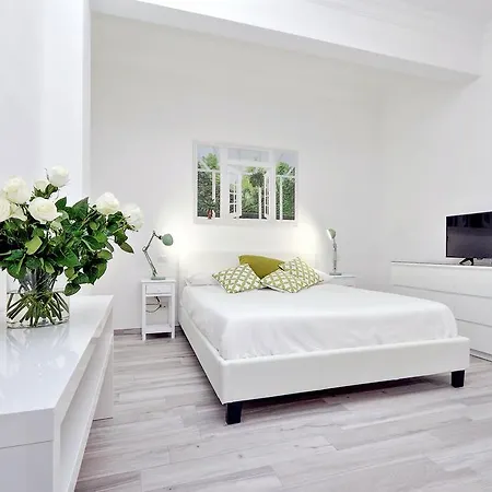 San Sebastianello Halldis Apartment
