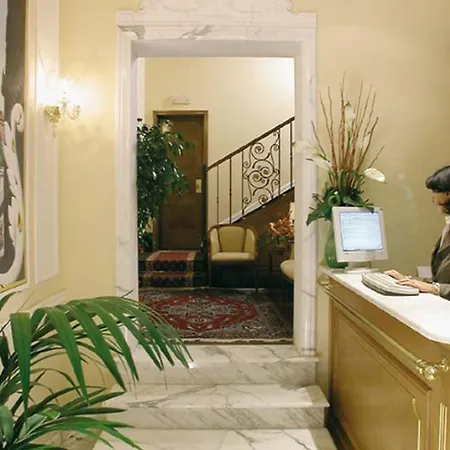 La Lumiere Di Piazza Di Spagna 3* Roma