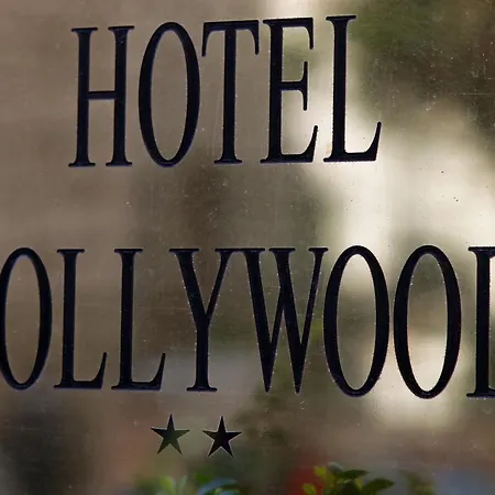 Hollywood Отель Рим