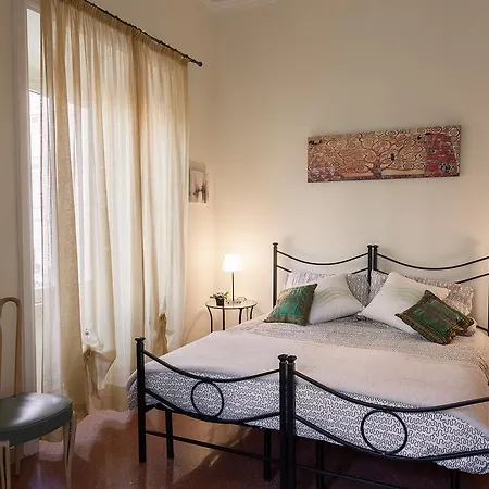 Glam Sm Maggiore Pensión