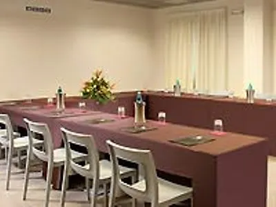 Ξενοδοχείο Artis 4*