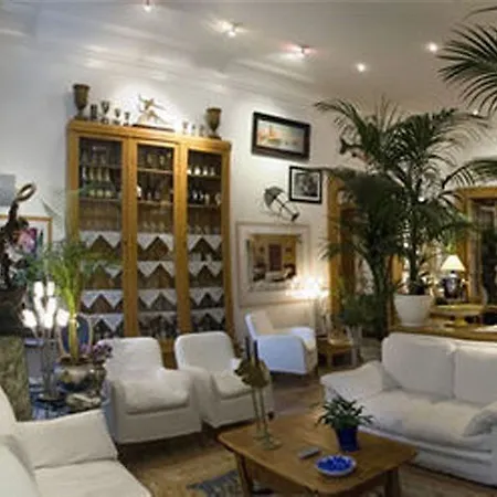Cairoli Hotel 4*