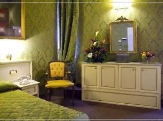 Residenza Canova Tadolini Luxury & Hotel