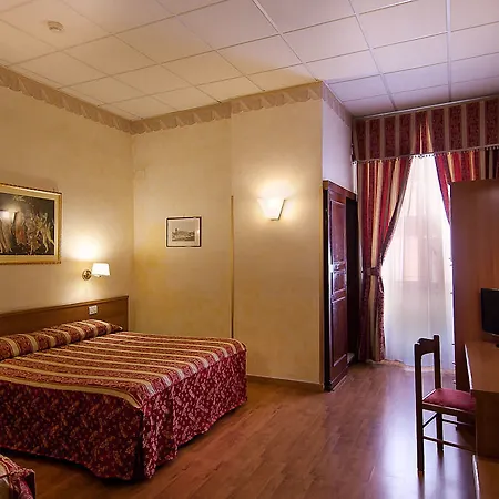 Julia Otel 3*