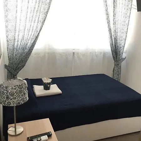 Aquarius Roma