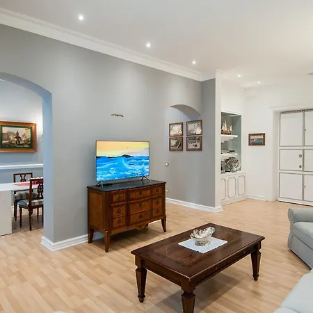 Luxury St Peter Elegant For Families Apartment
