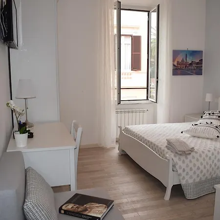 My Bed Vatican Museum Guest house