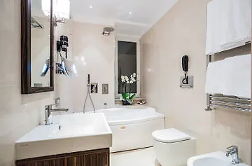 Maison Candia Luxury House Alojamento de Acomodação e Pequeno-almoço 3*
