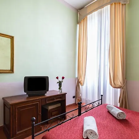 Domus Sessoriana Bed & Breakfast 3*
