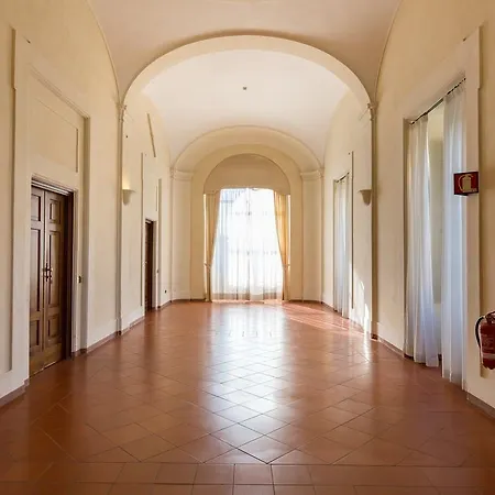 Nocleg ze śniadaniem Domus Sessoriana 3*