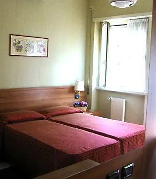 Hotel York 3*