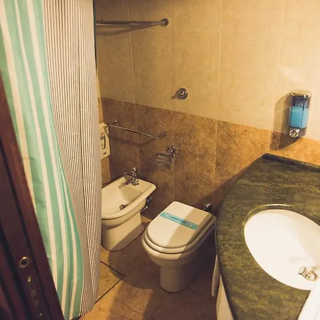 Robinson Hotel 2*