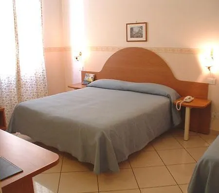 Hotel Primus 3*