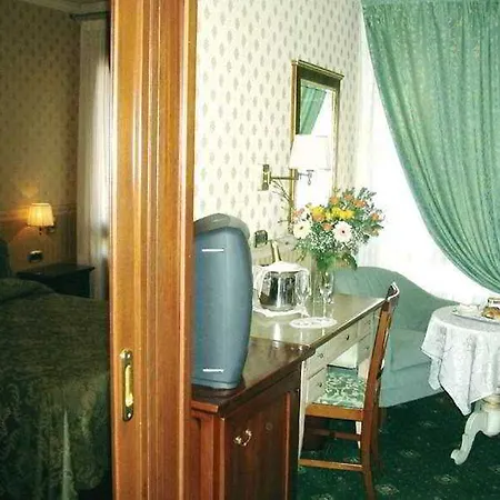 Grand Gianicolo 4* Rome
