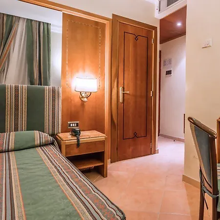 Raeli Siracusa Hotel Rome