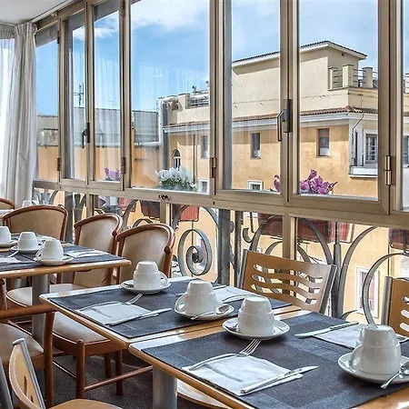Tritone Hotel