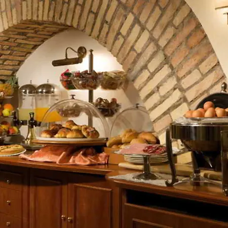 Relais Patrizi 4* Rome
