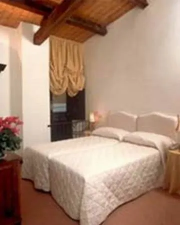 Columbia 3* Rom