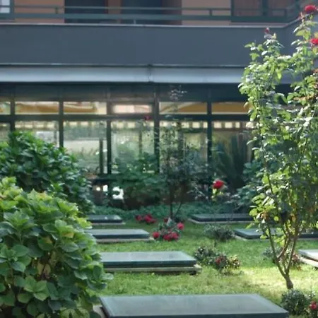 Laurence Hotel