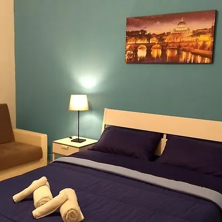 Amoraroma, Economy With Shared Bathrooms 3*