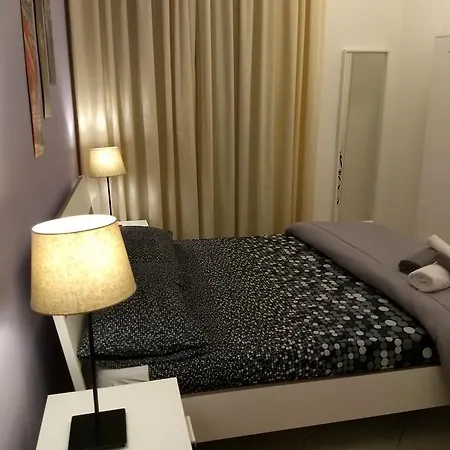Amoraroma, Economy With Shared Bathrooms 3* Rome