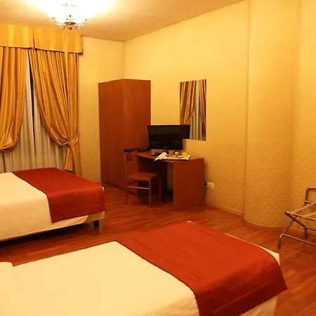 Otel Flower Garden 3*