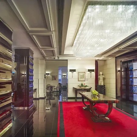 호텔 Grand Via Veneto 5*