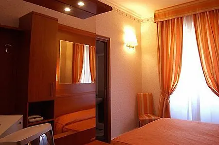 Demetra Capitolina Hotel 2*