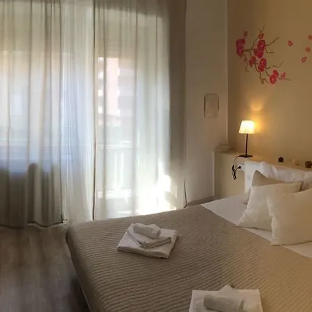 Domus Italiana Guest house 3*