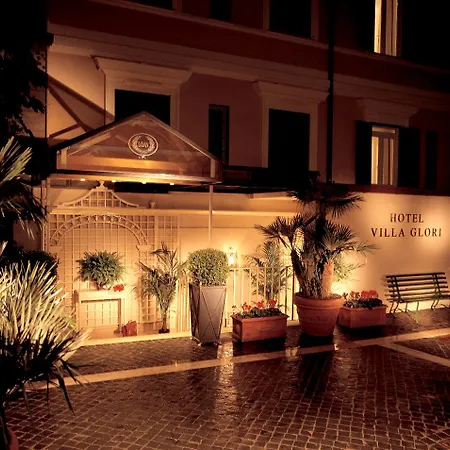 Glori Hotel 4*