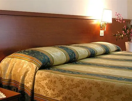 Maryelen Hotel 2*