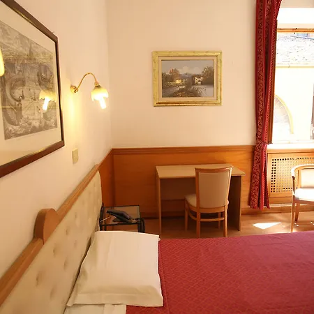 Santa Prassede فندق روما