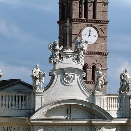 Bed & Breakfast Domus Sessoriana Roma