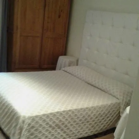 Bed & Breakfast Condotti 29