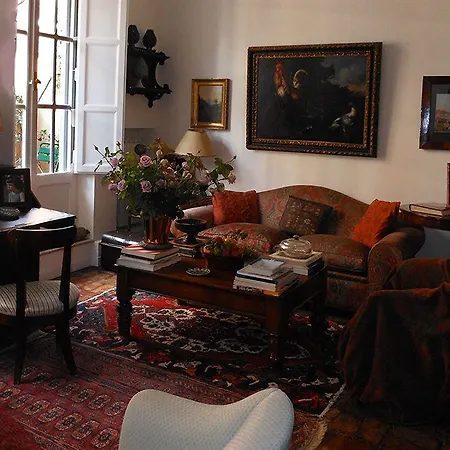Hotel Casa De Luca A Campo De Fiori 3*