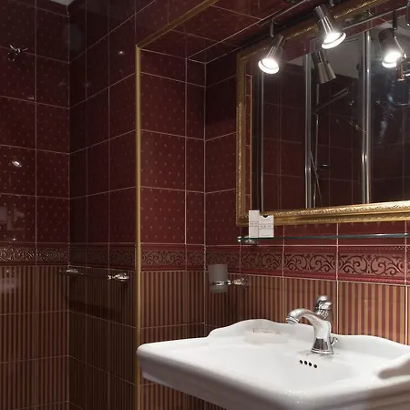 Konukevi Relais Frattina Roma
