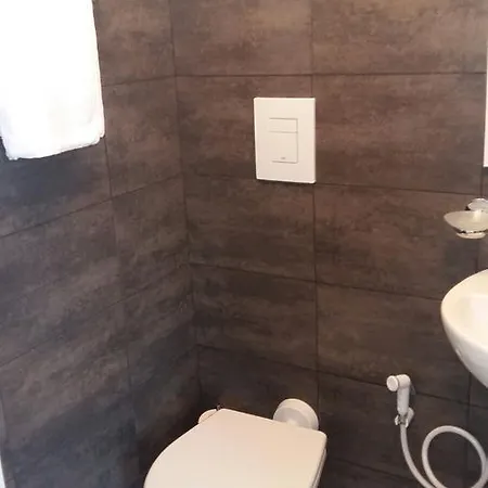 Domus Italiana 3*