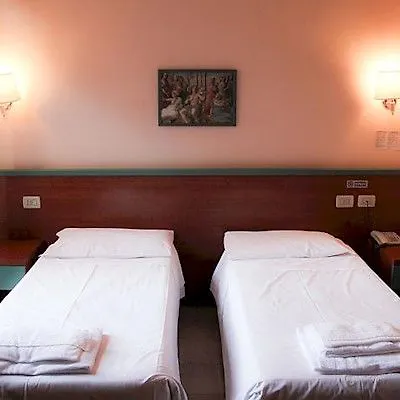 Center 3 Hotel Řím