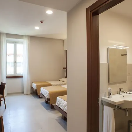 Hotel Angelina - Casa Per Ferie 3*