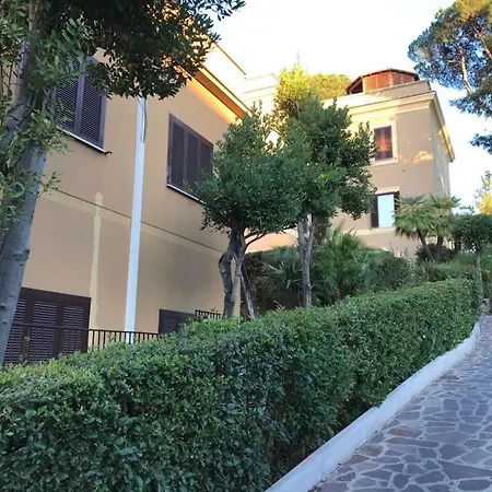 Angelina - Casa Per Ferie Hotel