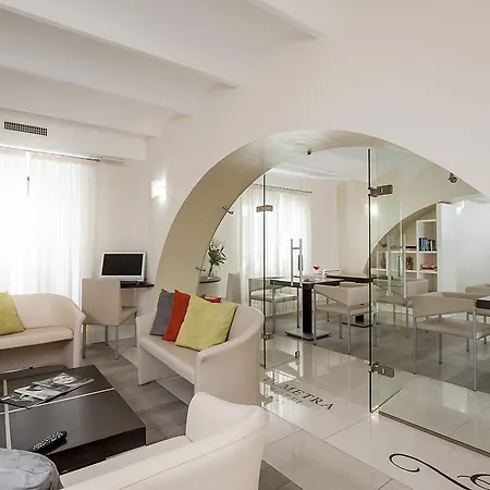 Demetra Hotel 4*