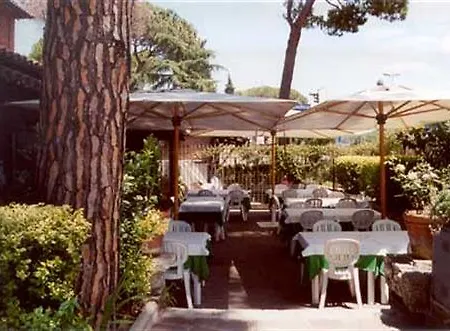 Fidene Hotel