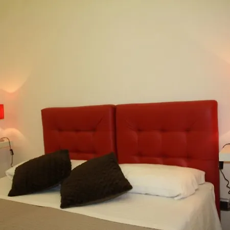 Town House Fontana Di Trevi Bed & Breakfast 3*